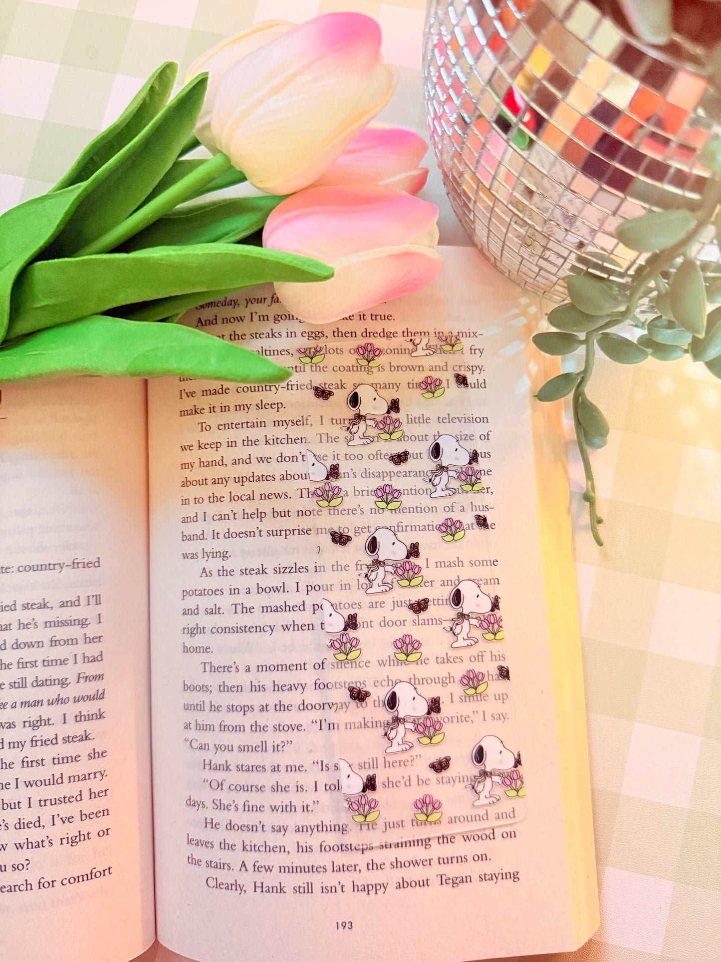 CUTE DOG ACRYLIC BOOKMARK