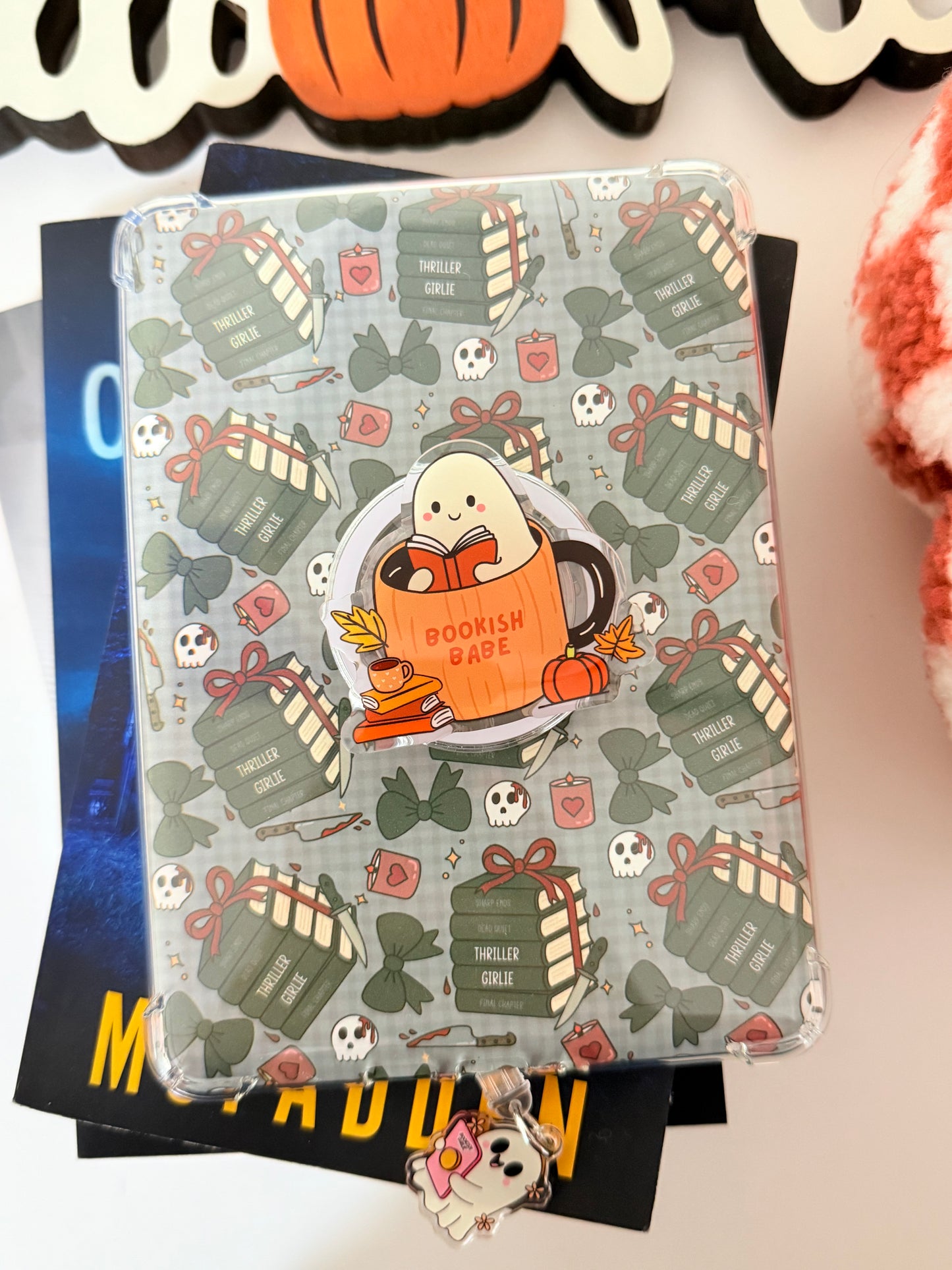 BOOKISH BABE GHOST MAGSAFE POP SOCKET