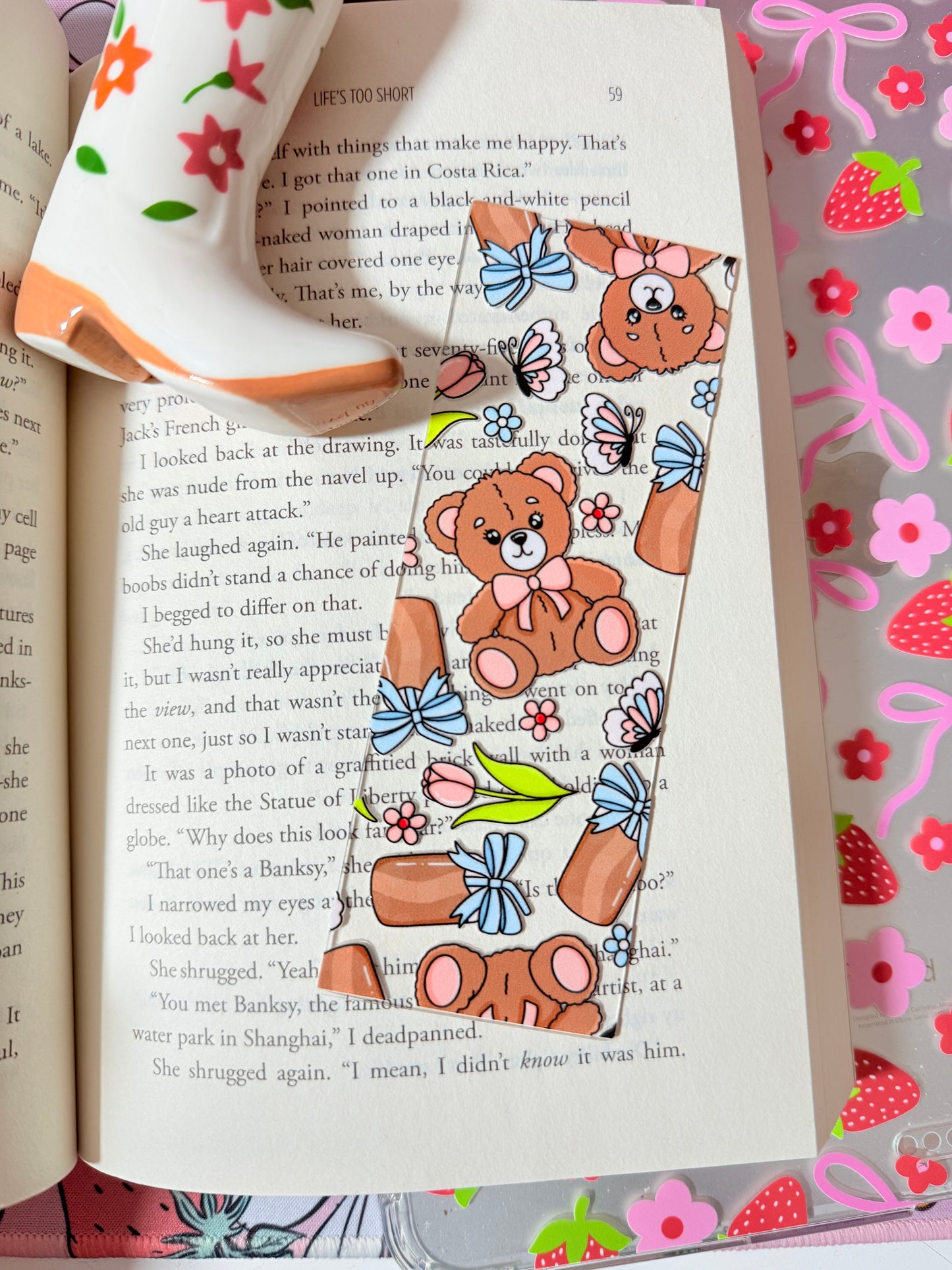 BEAR ACRYLIC BOOKMARK