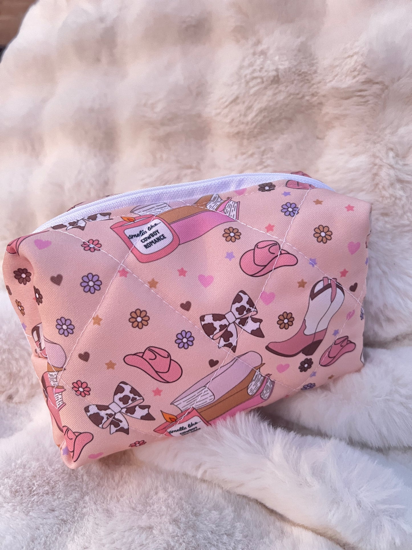 SMALL TOWN ROMANCE XL POUCH