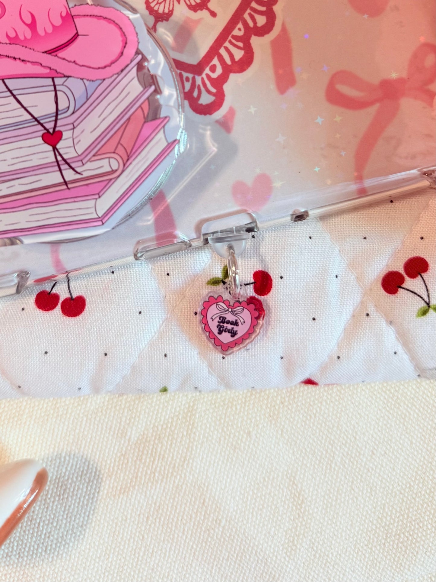 BOOK GIRLY KINDLE CHARM (TYPE C)