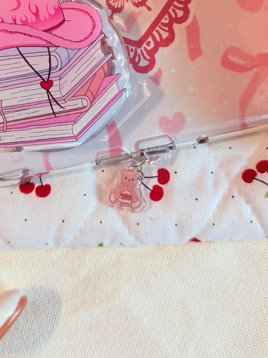 TEDDY BEAR BOOKISH KINDLE CHARM (TYPE C)