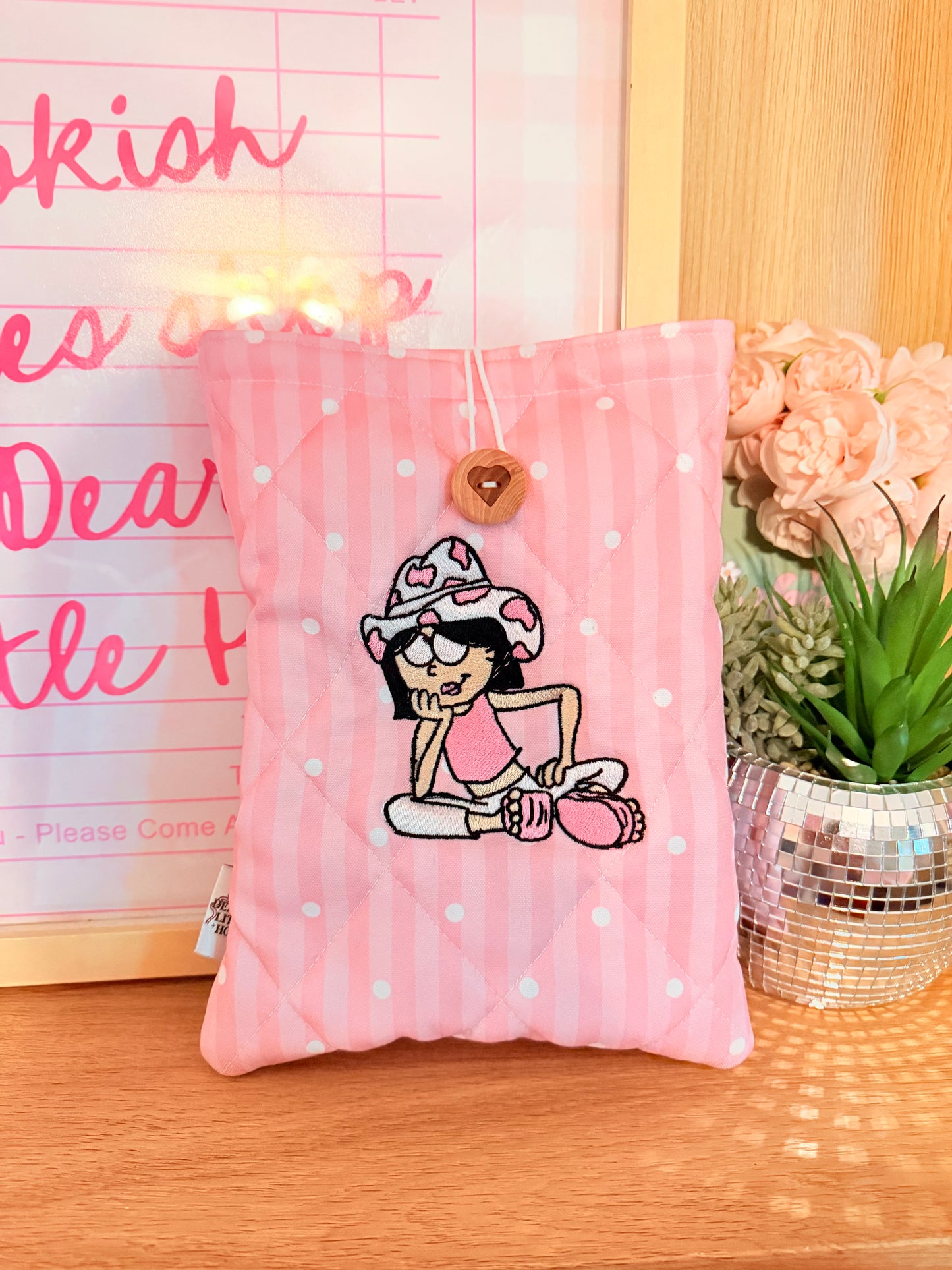 LIZZIE IPAD MINI/ PAPERBACK SLEEVE