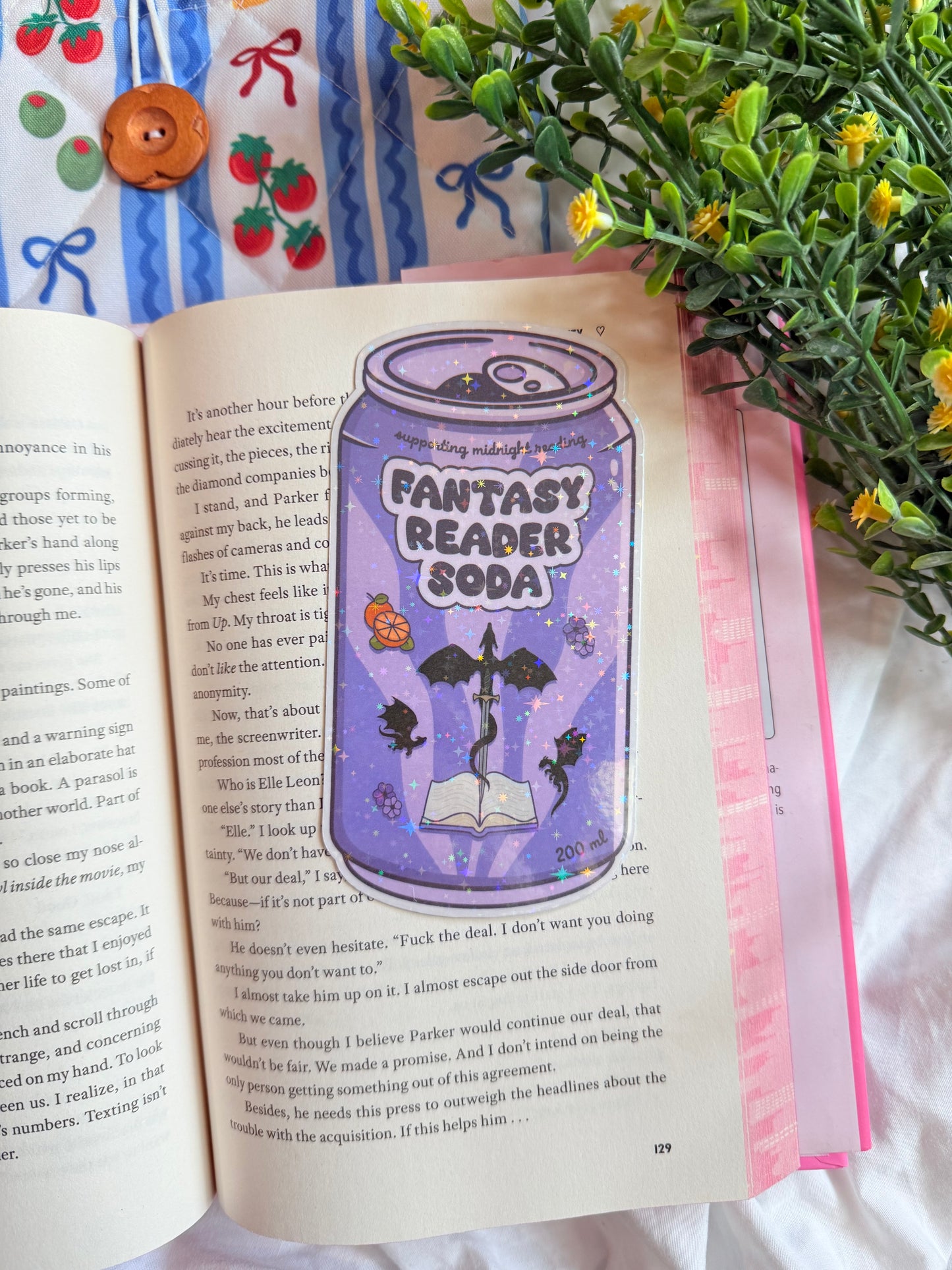 FANTASY READER SODA HOLOGRAPHIC BOOKMARK
