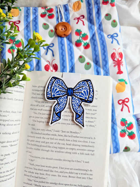 TALAVERA BOW MAGNETIC BOOKMARK