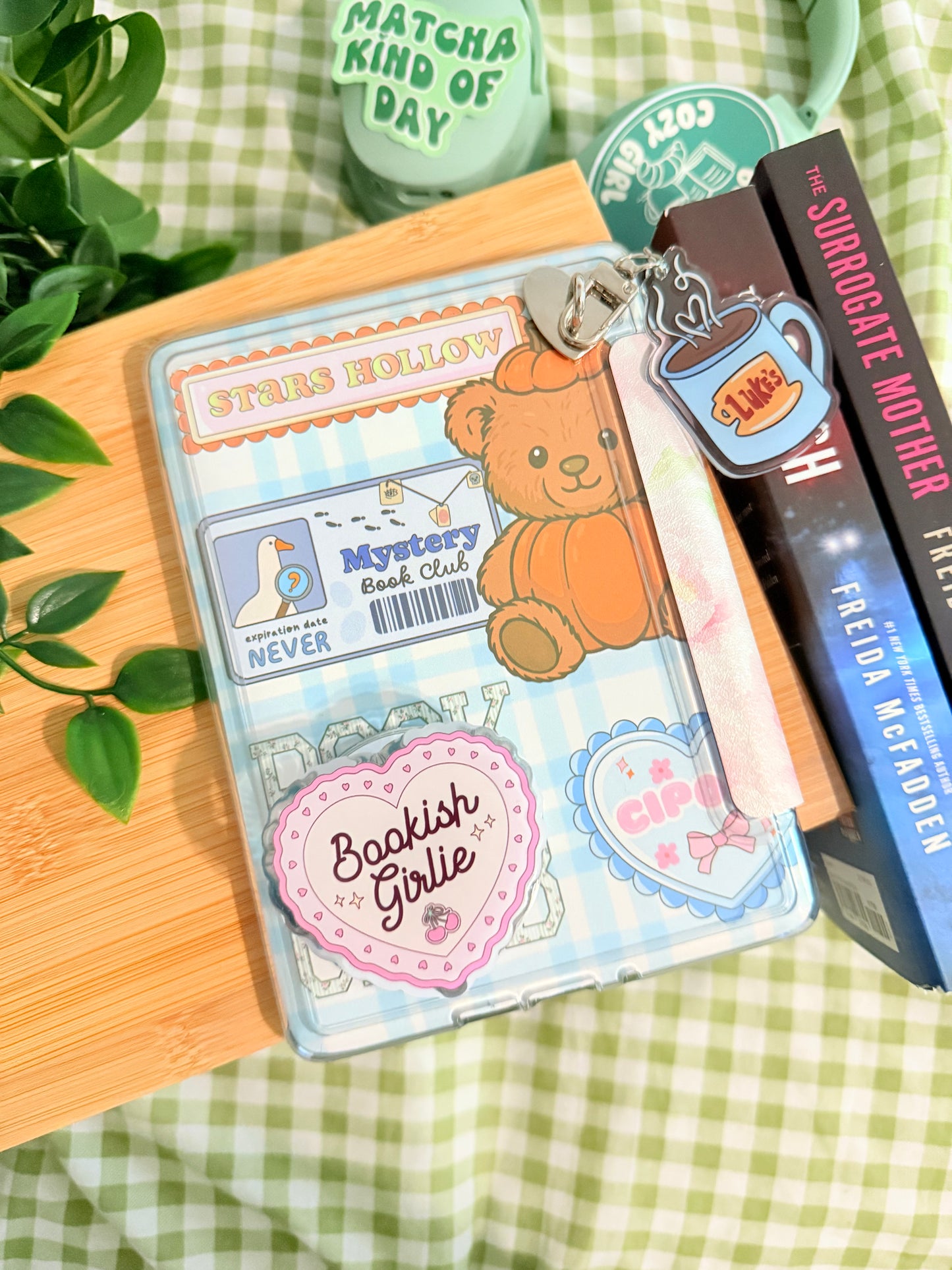 BOOKISH GIRLIE KINDLE MAGSAFE GRIP