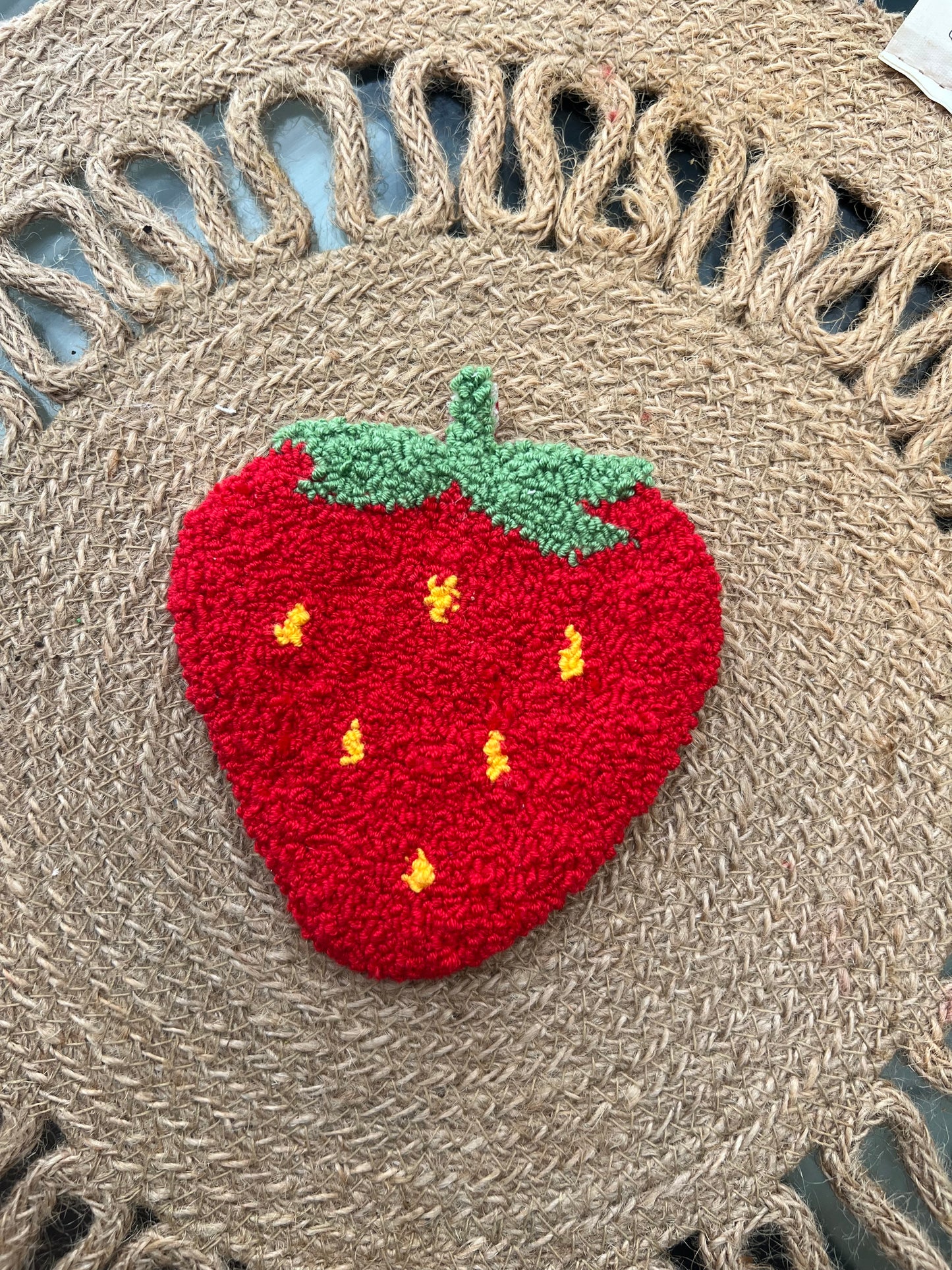 STRAWBERRY MUG RUG