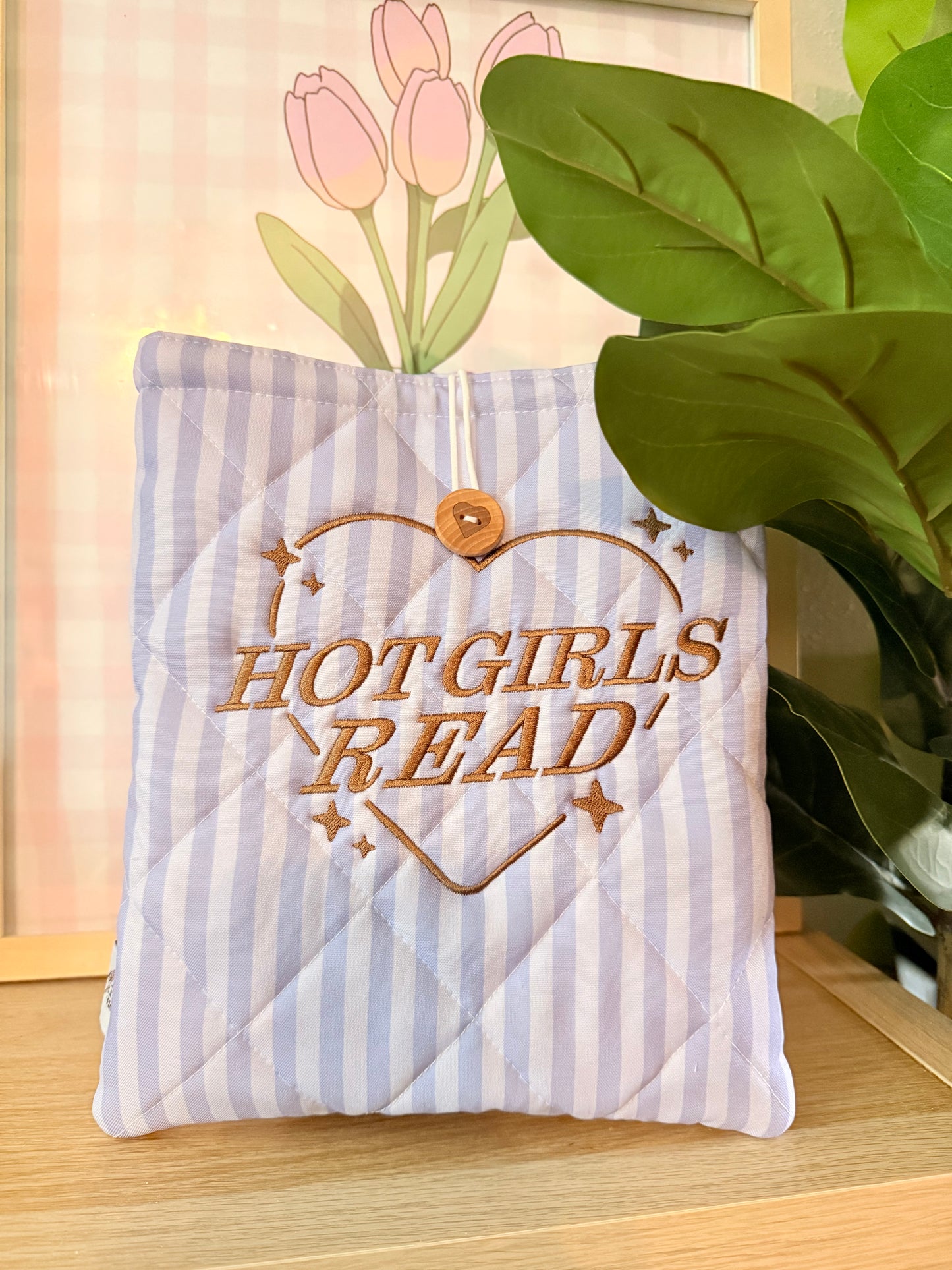 HOT GIRLS READ IPAD 10.9” / HARDCOVER BOOK SLEEVE