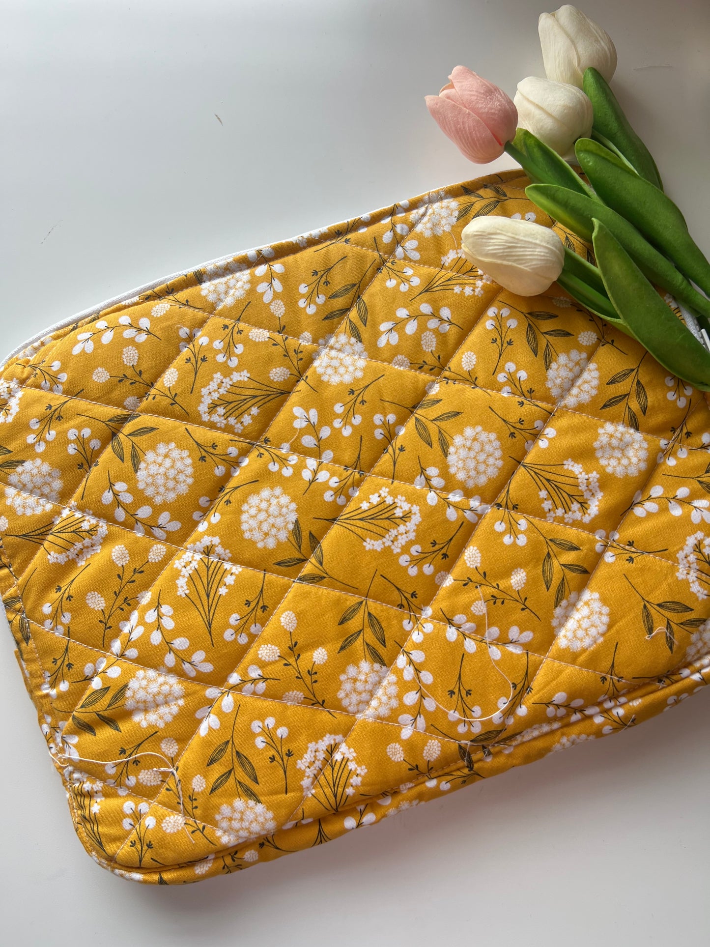 YELLOW FLORAL PRINT LAPTOP SLEEVE 10x14