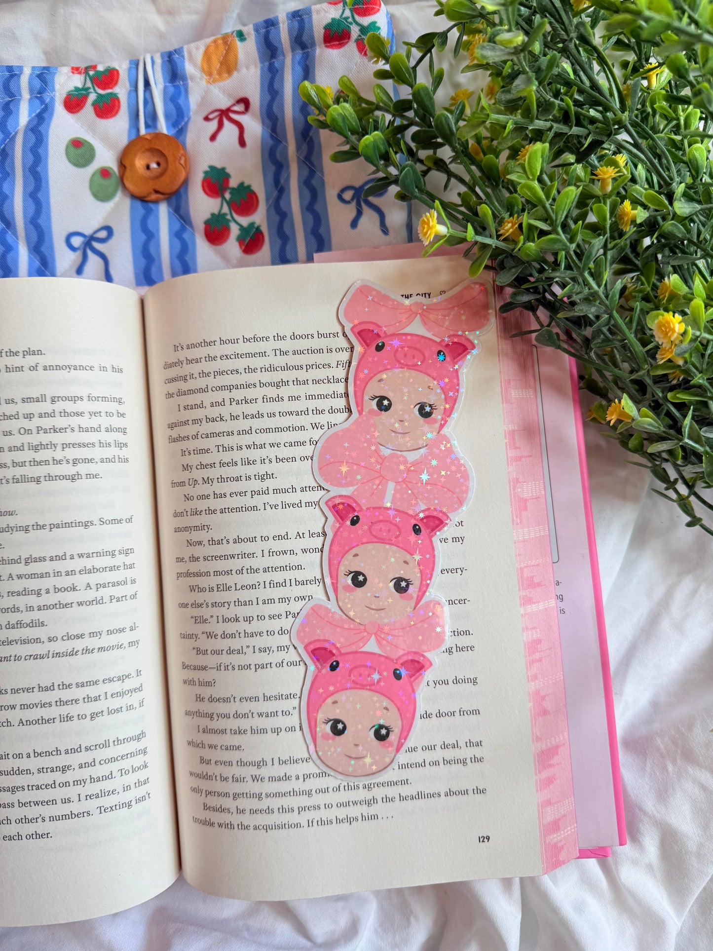 SONNY ANGEL HOLOGRAPHIC BOOKMARK