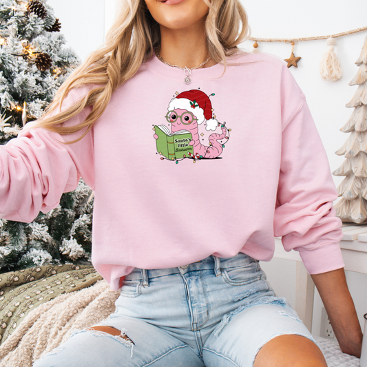 SANTA'S LITTLE BOOKWORM ADULT SIZE (SHIRT/CREWNECK)