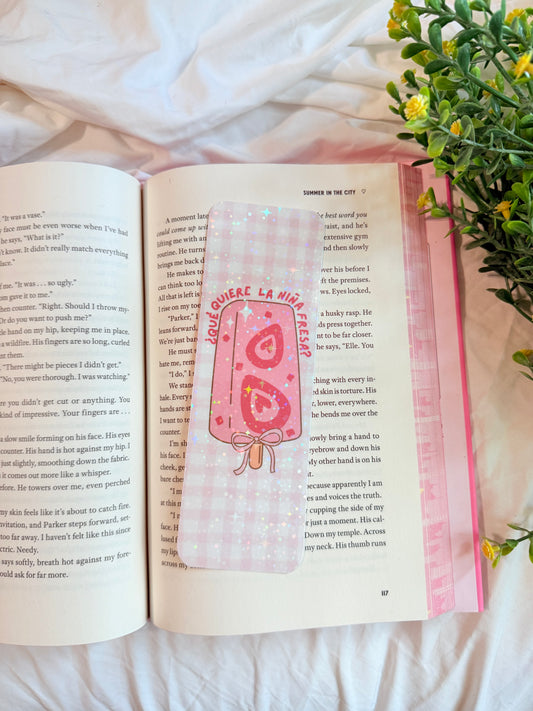 QUE QUIERE LA NIÑA FRESA STRAWBERRY HOLOGRAPHIC BOOKMARK