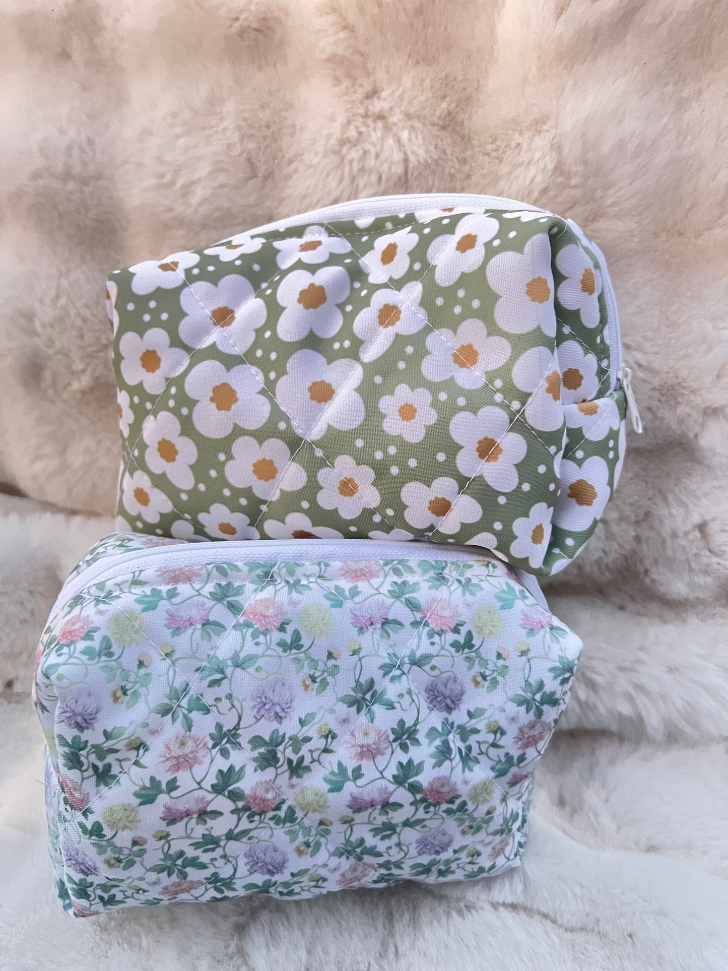 GREEN FLORAL XL POUCHES