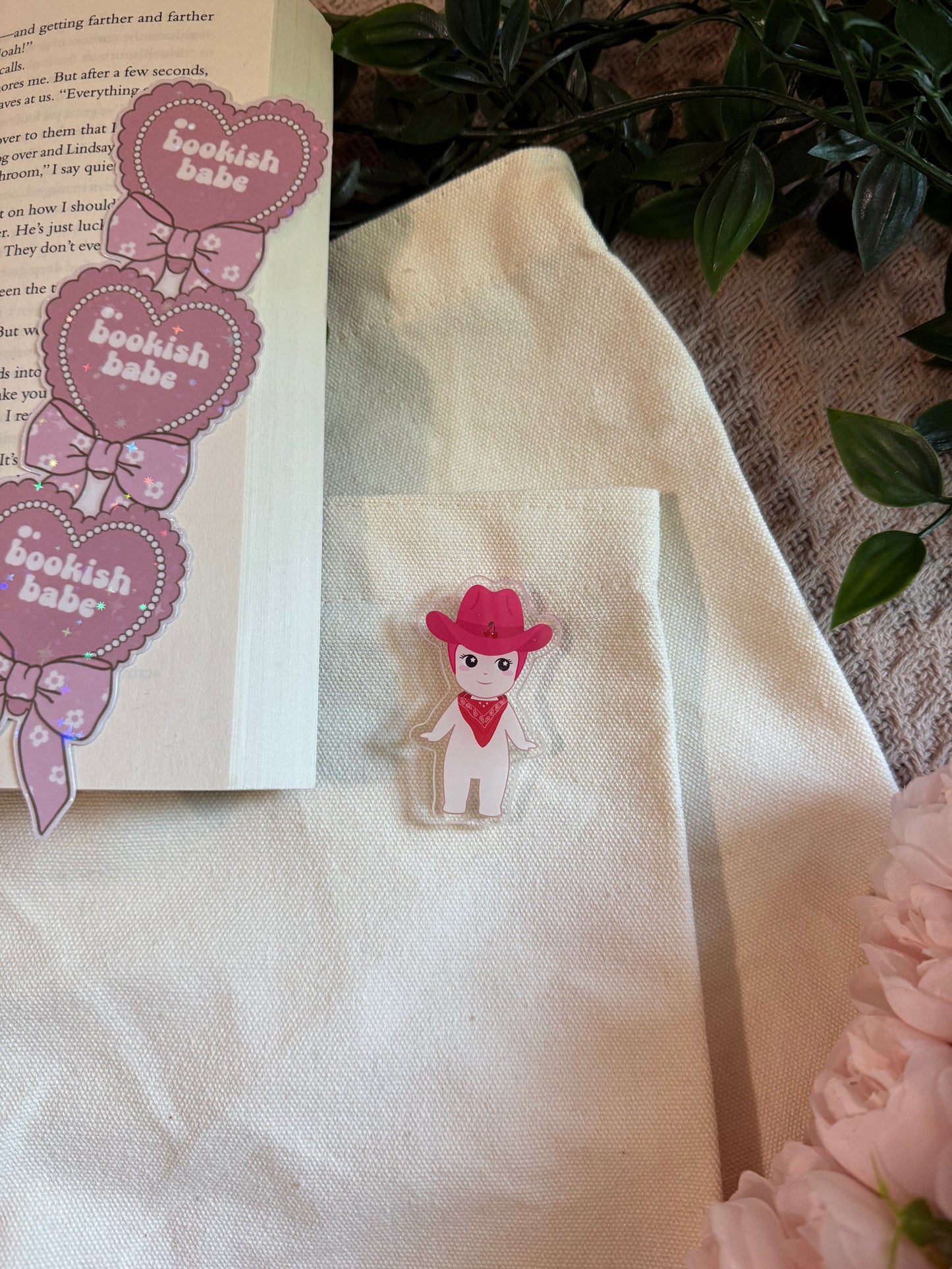 SONNY ANGEL PIN