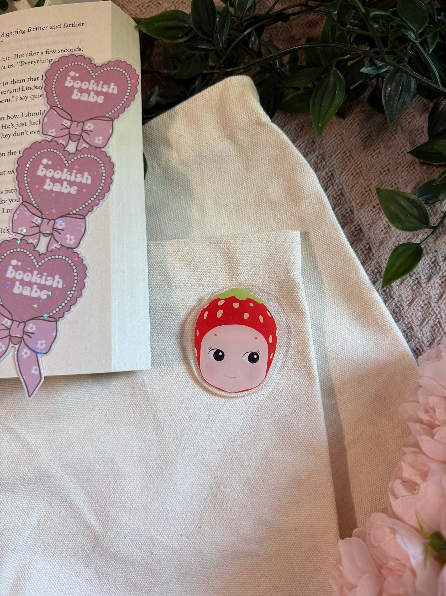 SONNY ANGEL PIN