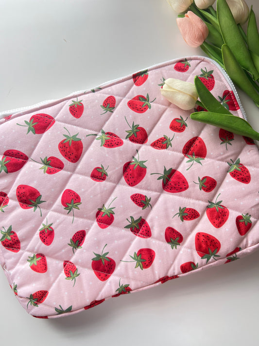 STRAWBERRY LAPTOP SLEEVE 10x14