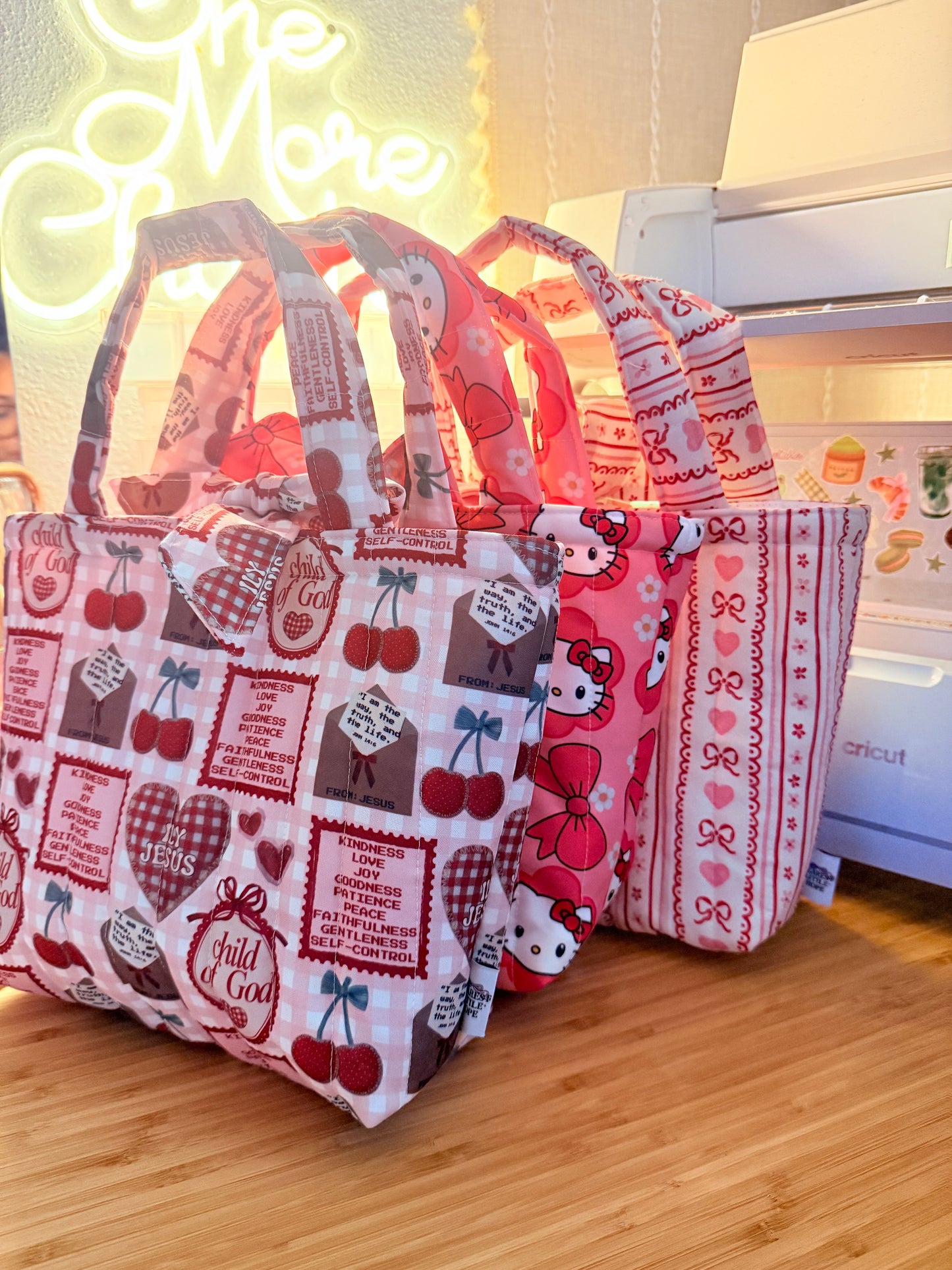 MINI TOTE (PERFECT FOR BIBLE STUDY)