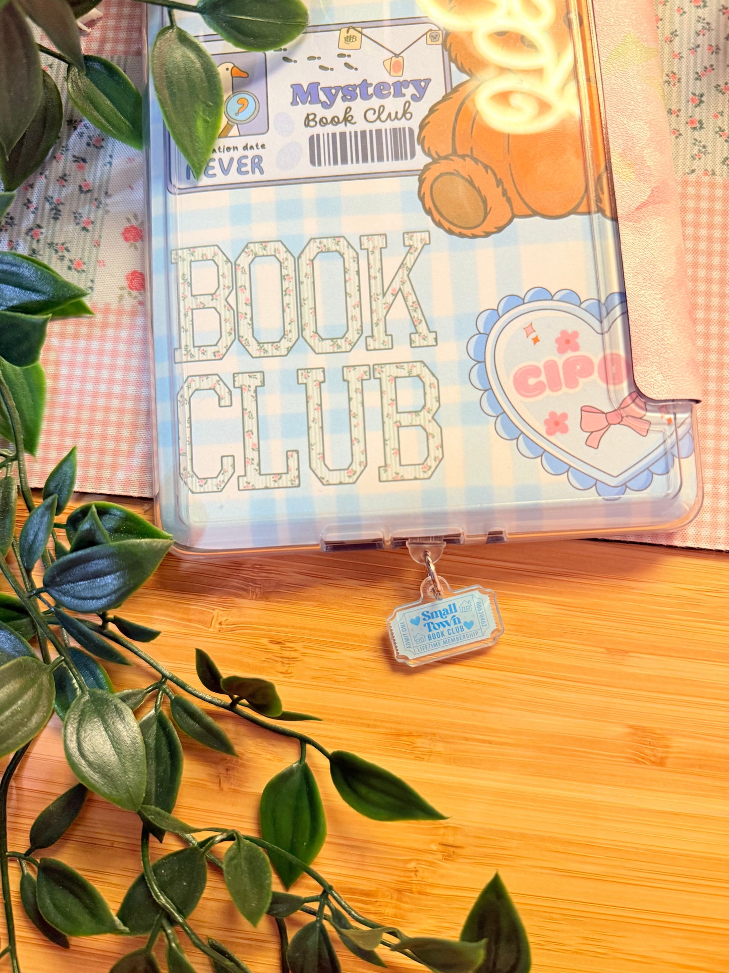 SMALL TOWN KINDLE CHARM (TYPE C)