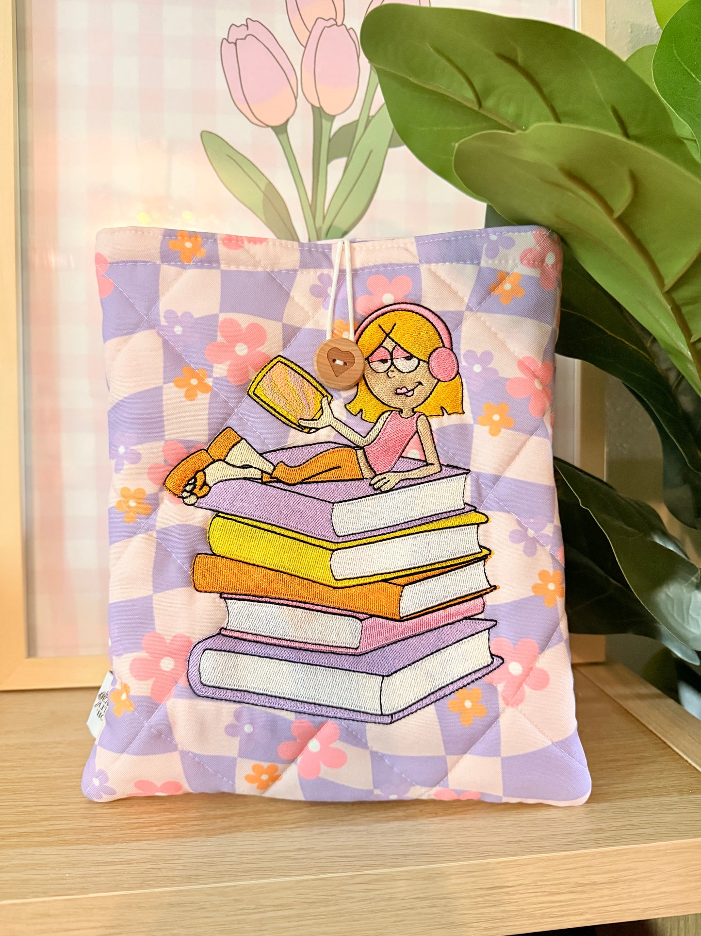 LIZZIE IPAD 10.9” / HARDCOVER BOOK SLEEVE