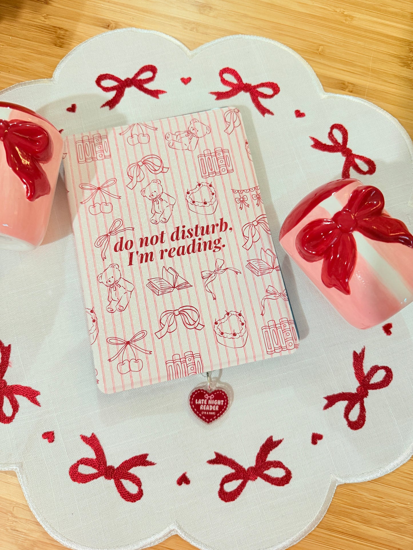 LATE NIGHT READER I’M A MOM KINDLE CHARM (TYPE C)