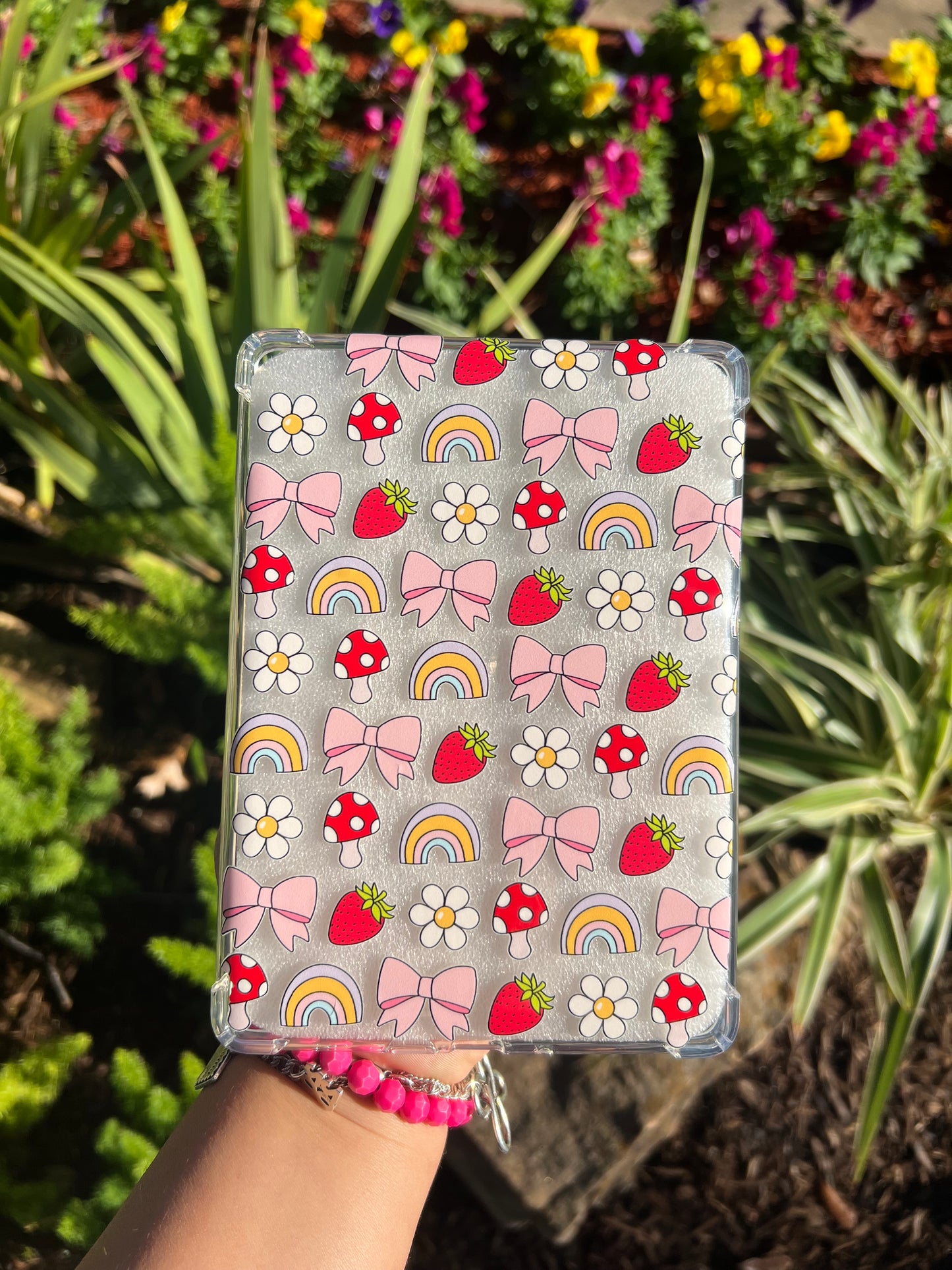 MUSHROOM CLEAR KINDLE CASE