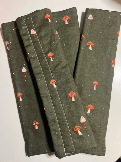 GREEN MUSHROOM PRINT SEAT BELT COVERS