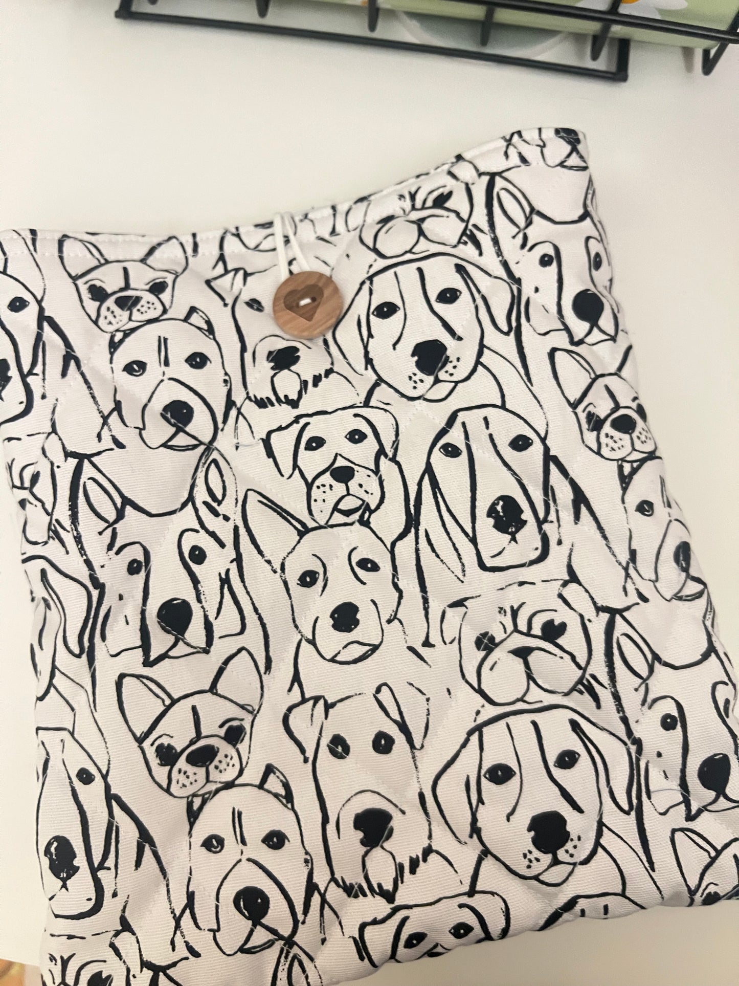 DOGS BOOK SLEEVE 10x9in