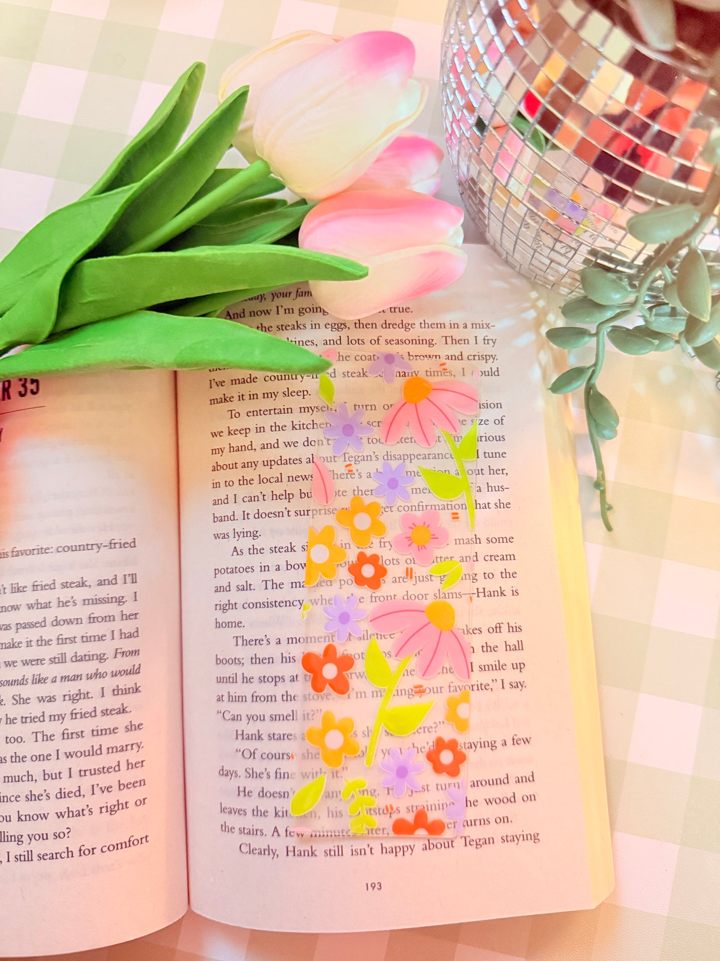 FLORAL ACRYLIC BOOKMARK