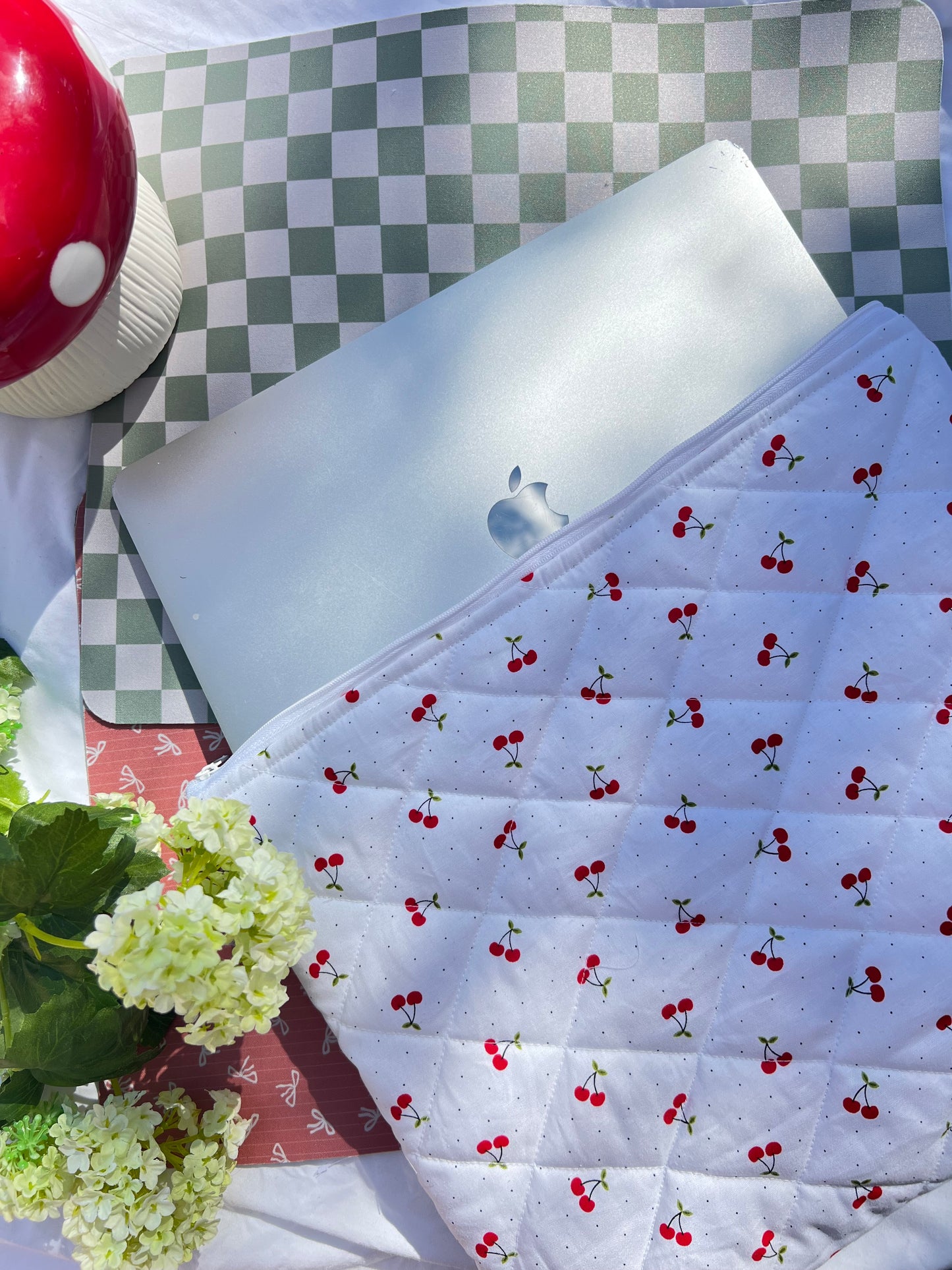 MACBOOK 13" LAPTOP SLEEVE ( NEW PATTERNS )