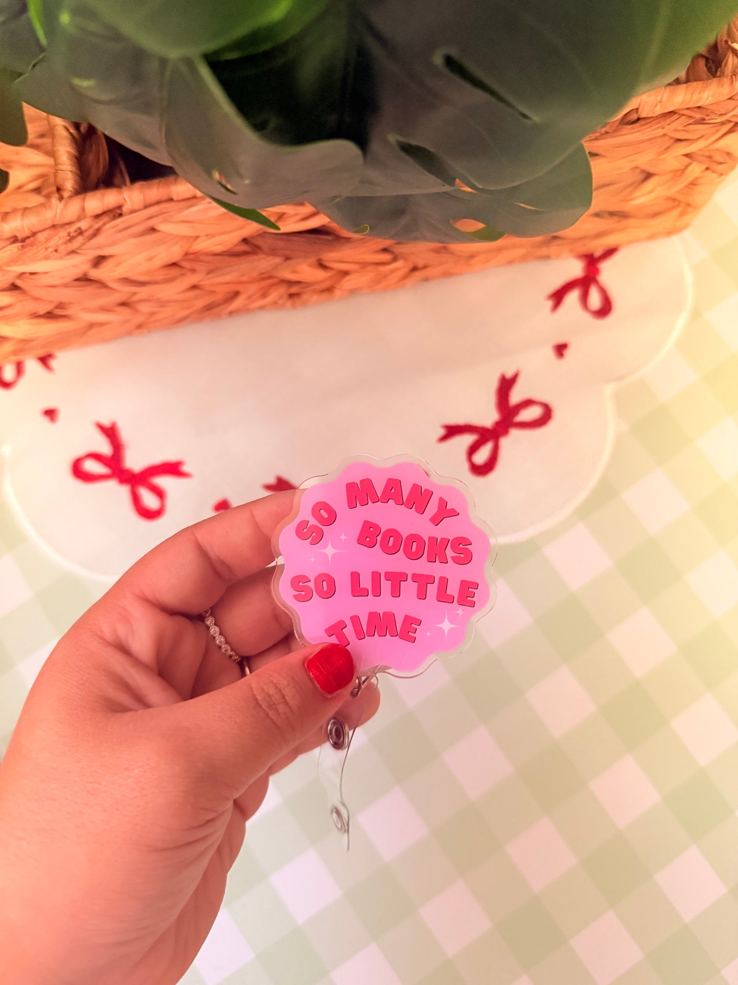 SO MANY BOOKS SO LITTLE TIME BADGE REEL