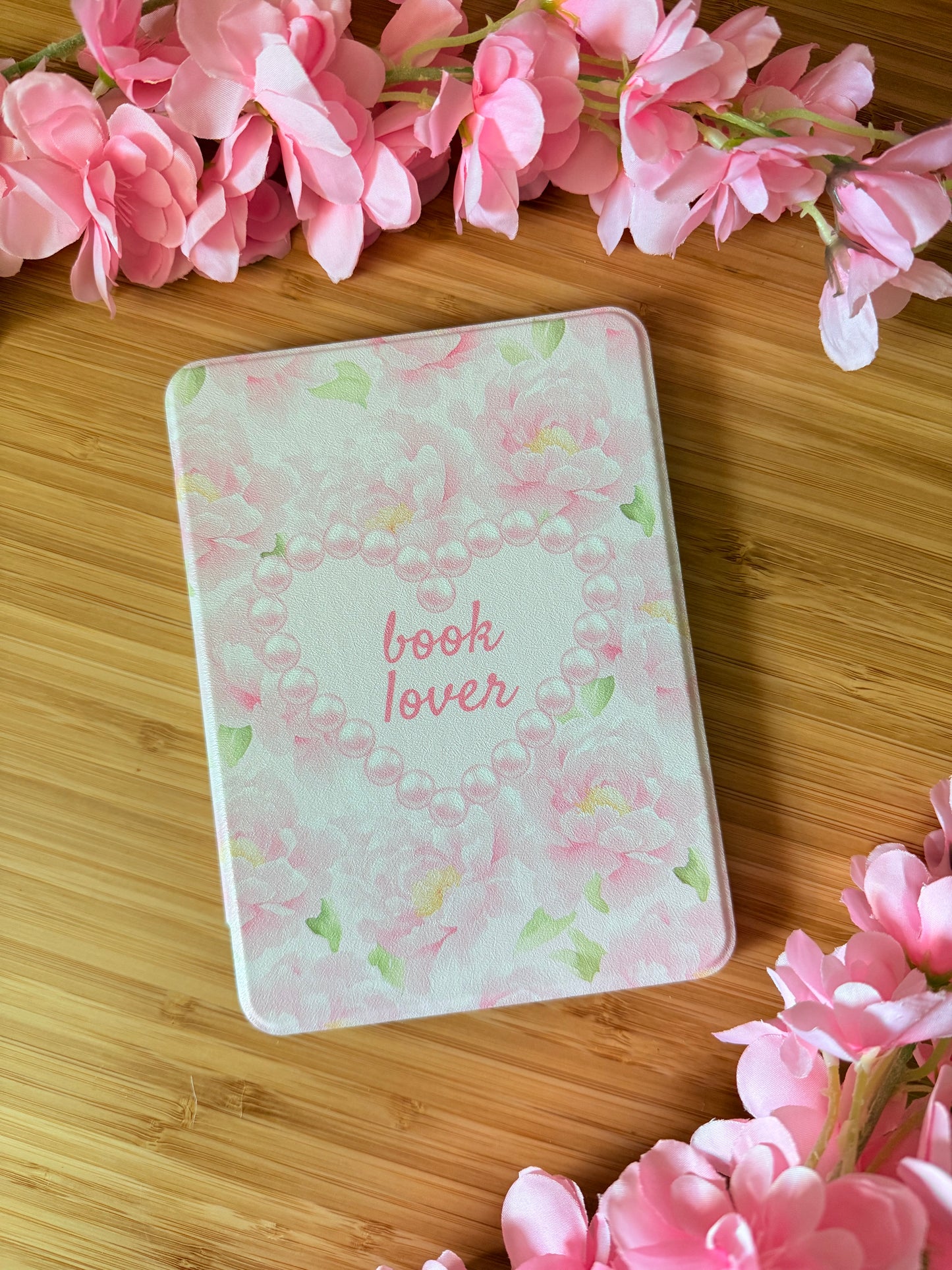 BOOK LOVER CLEAR BACK KINDLE CASE