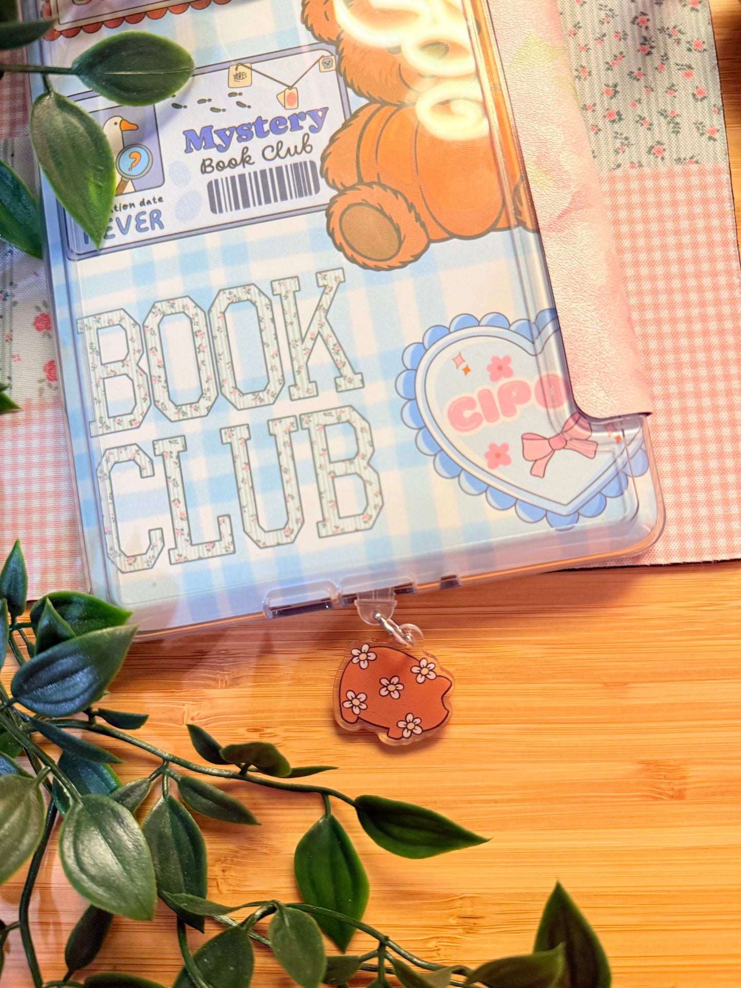COCHINITO KINDLE CHARM (TYPE C)