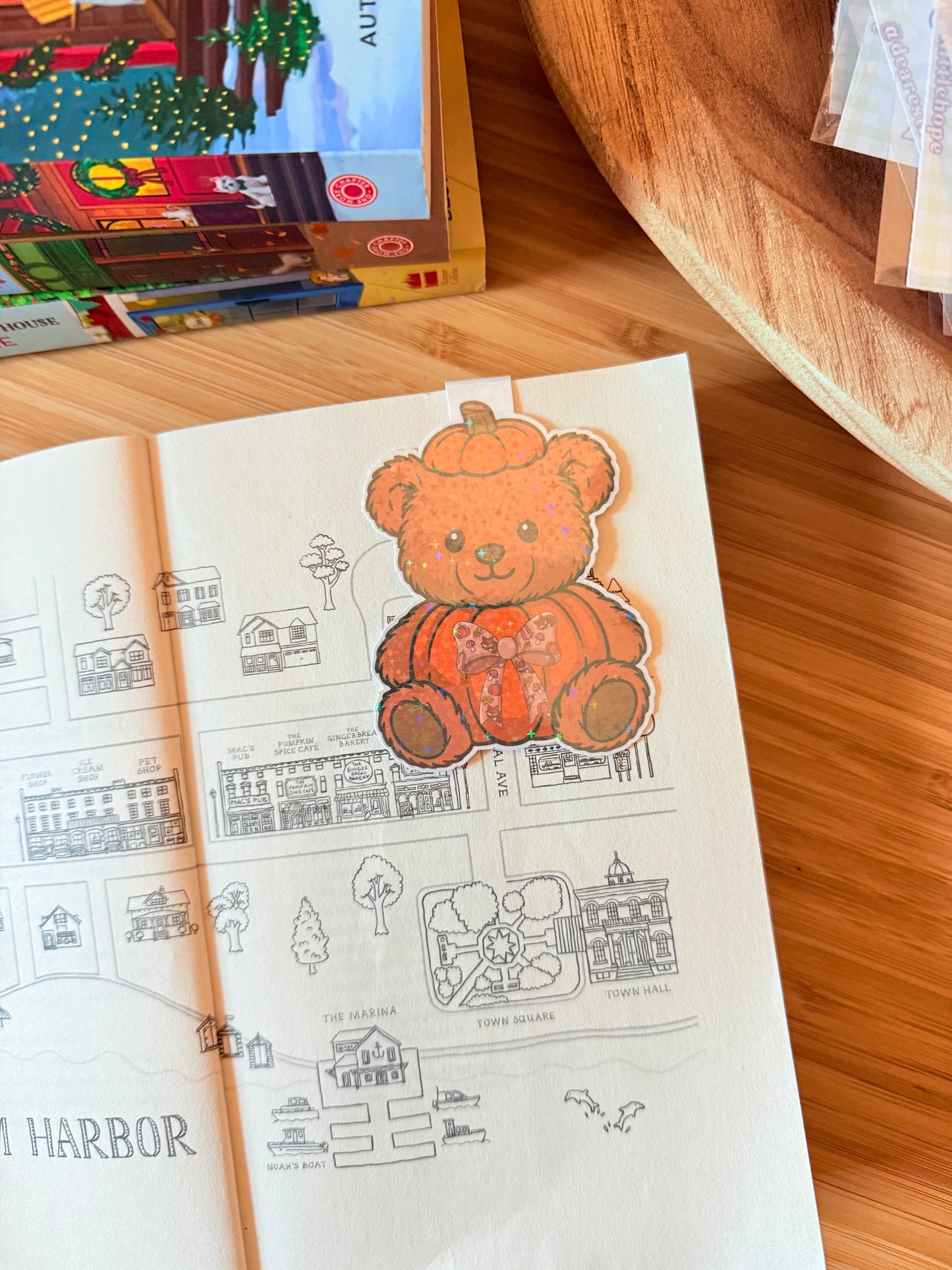 BEAR PUMPKIN MAGNETIC BOOKMARK