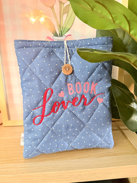 BOOK LOVER IPAD 10.9” / HARDCOVER BOOK SLEEVE